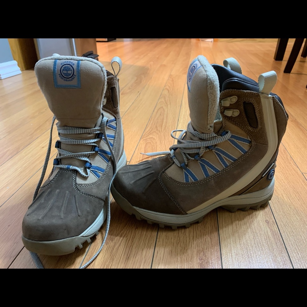Woman’s outdoor performance Timberland Boots. Size 8.5.